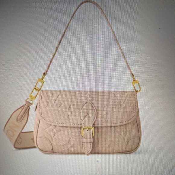 Louis Vuitton Diane Monogram Leather/ Crossbody Bag  With Flap Closure - Picture 11 of 13